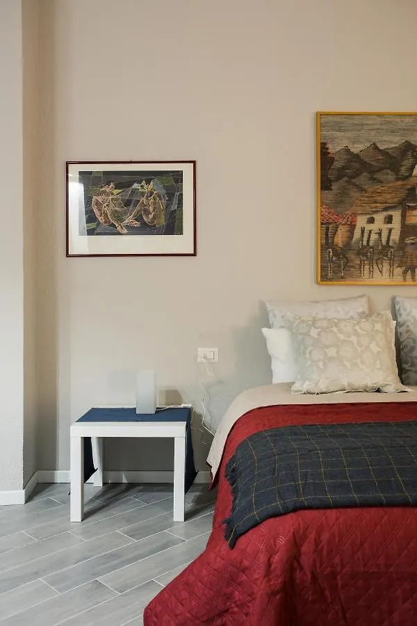 Cozy And Warm 1 Bedroom Apt - Via Sapeto Milan Apartment